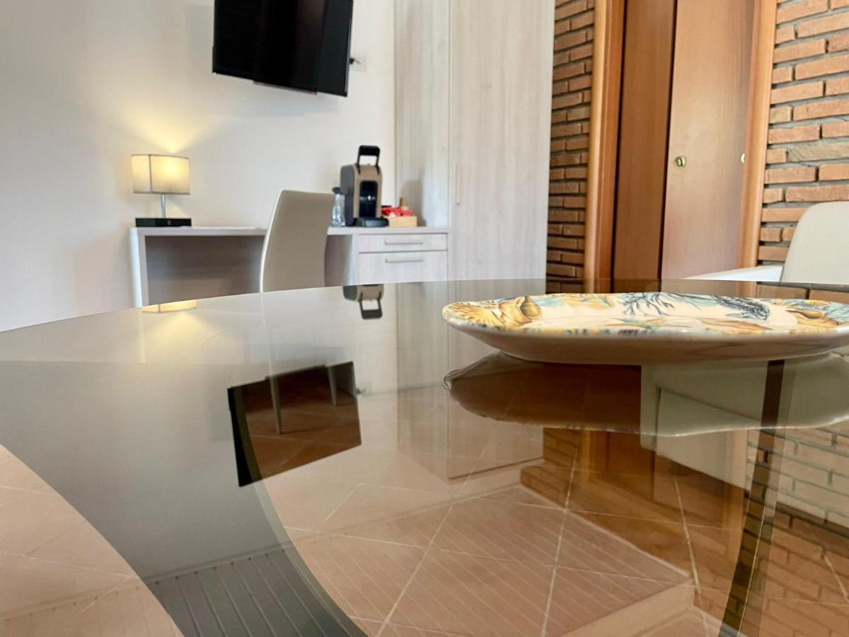 קאפו ואטיצ'אנו Villa Maria Elena Charme B&B מראה חיצוני תמונה